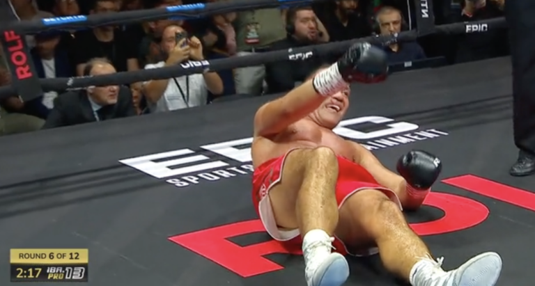 Кубрат Пулев бе нокаутиран и загуби световната си титла