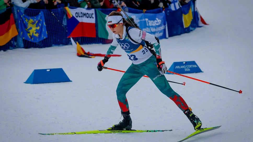 Лора Христова отново впечатли света, макар българската щафета да остана без медал