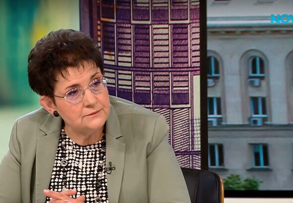 Кабинетът на Радев запазва заплатите на чиновниците, докато вдига максималния осигурителен доход