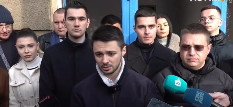 ГЕРБ: Нямаме общо с провокаторите, гласът на протестиращите ще бъде чут