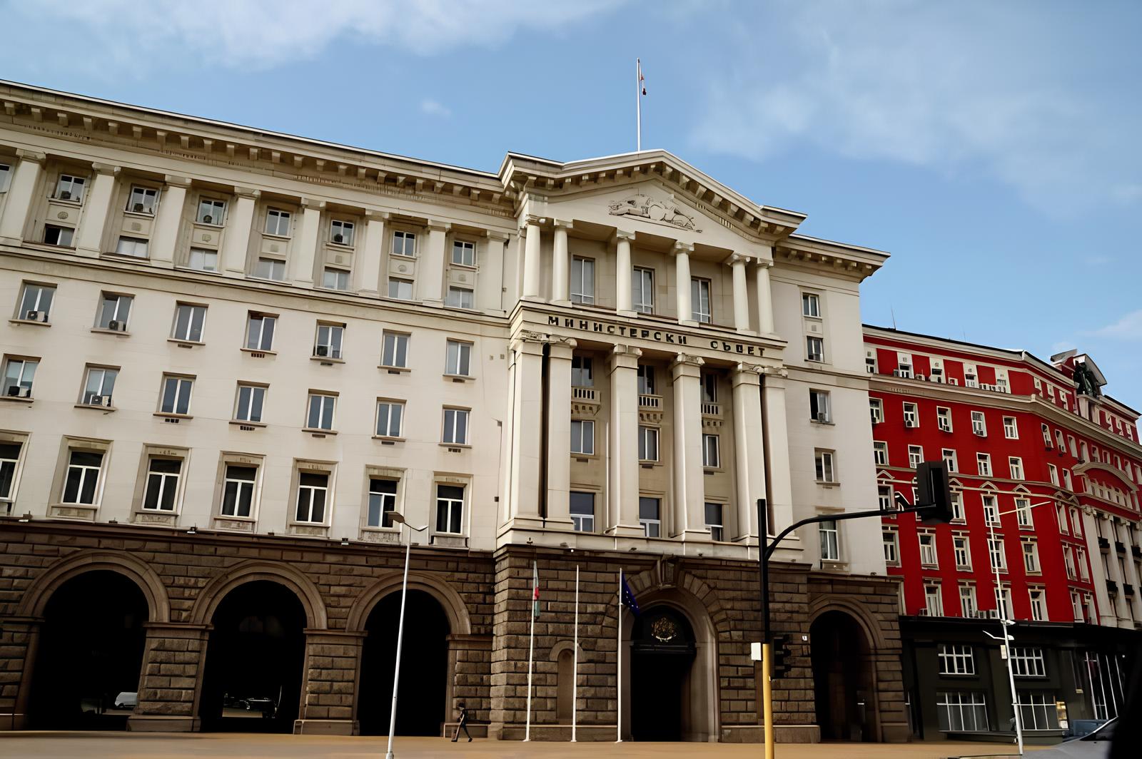 Служебното правителство ще приеме втори удължителен закон за бюджета