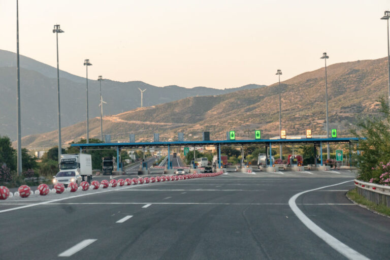 Поскъпва пътуването по магистралите в Северна Гърция