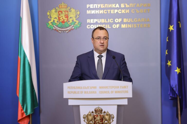 Регионалният министър отряза Диана Русинова да оглави АПИ, след като тя прие предложението му