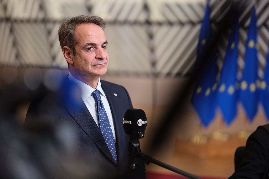 Гърция планира да даде между 50 и 100 евро на човек заради високите цени на горивата