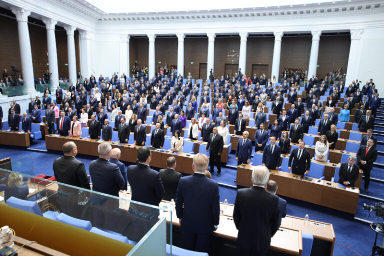 Депутатите ще направят шести опит да изберат председател на 51 НС