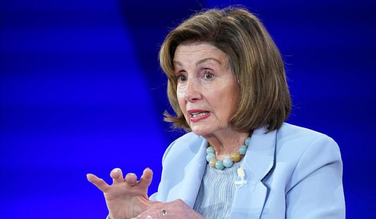 Нанси Пелоси се оттегля след близо 40 години в Конгреса на САЩ