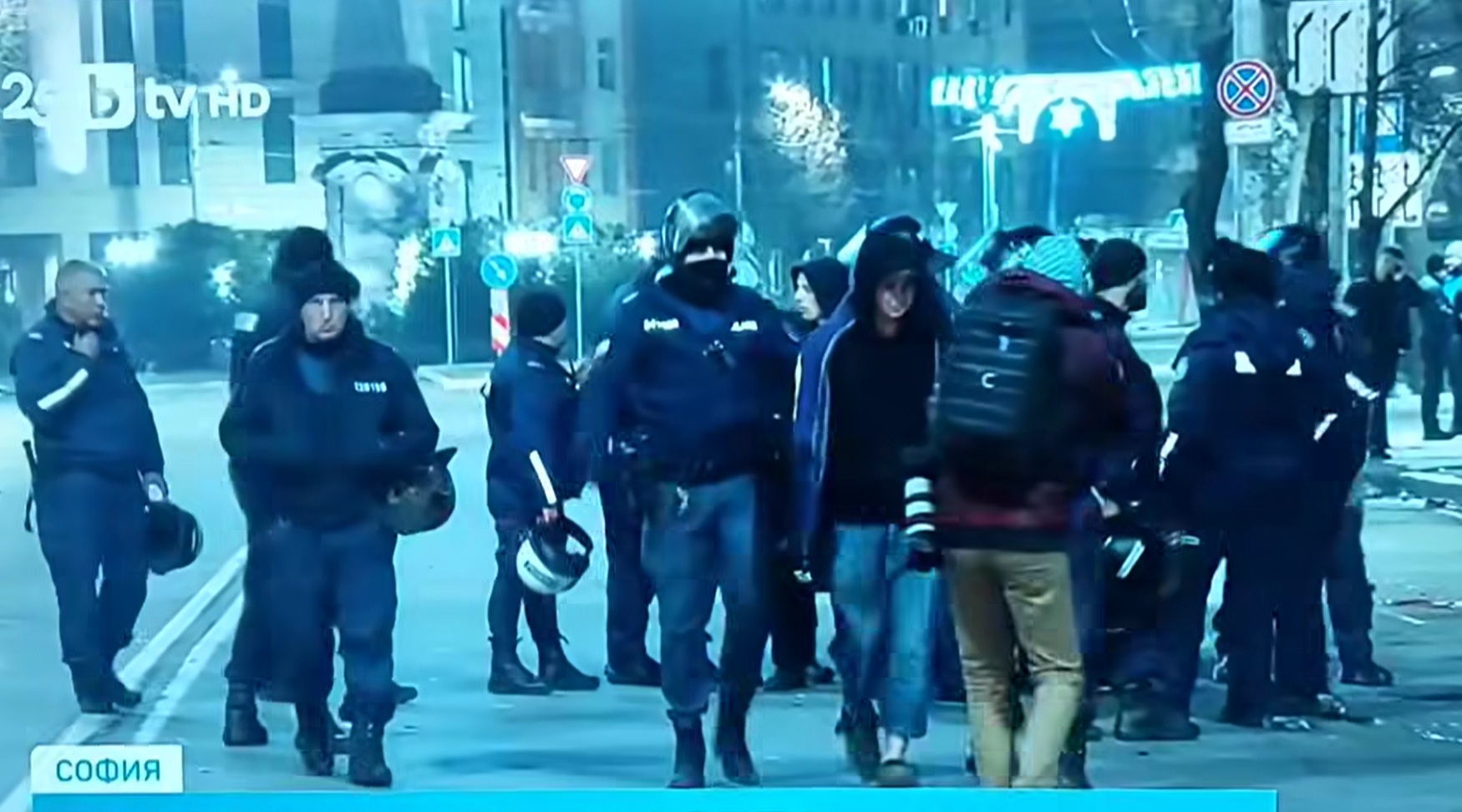 Група във Facebook събира свидетелства за полицейско насилие и произвол на протеста на 1 декември