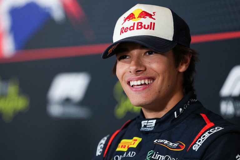 Никола Цолов направи отлично първо състезание във Формула 2