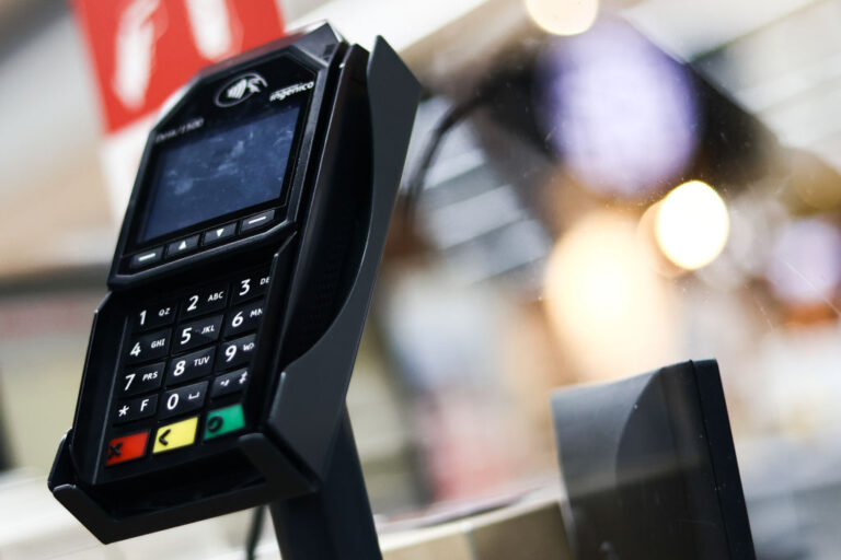 Платете сметките си днес или след 5 януари