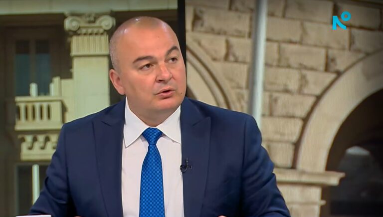 Пламен Абровски прехвърли цялата отговорност за "незаконния град" на община Варна