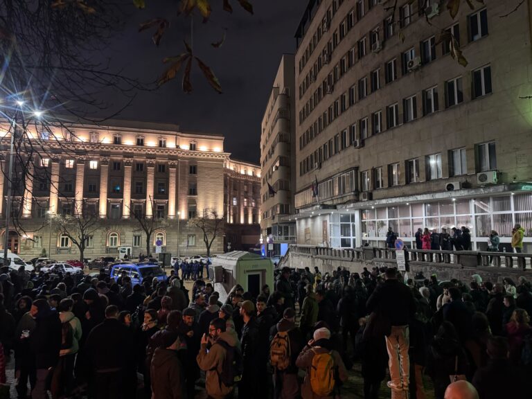 Какво да правим, ако МВР използва лютив спрей срещу протеста