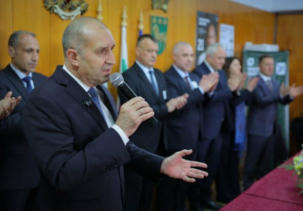 Румен Радев обяви, че няма да прави коалиция с Борисов и Пеевски