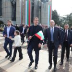 Една снимка - няколко въпроса