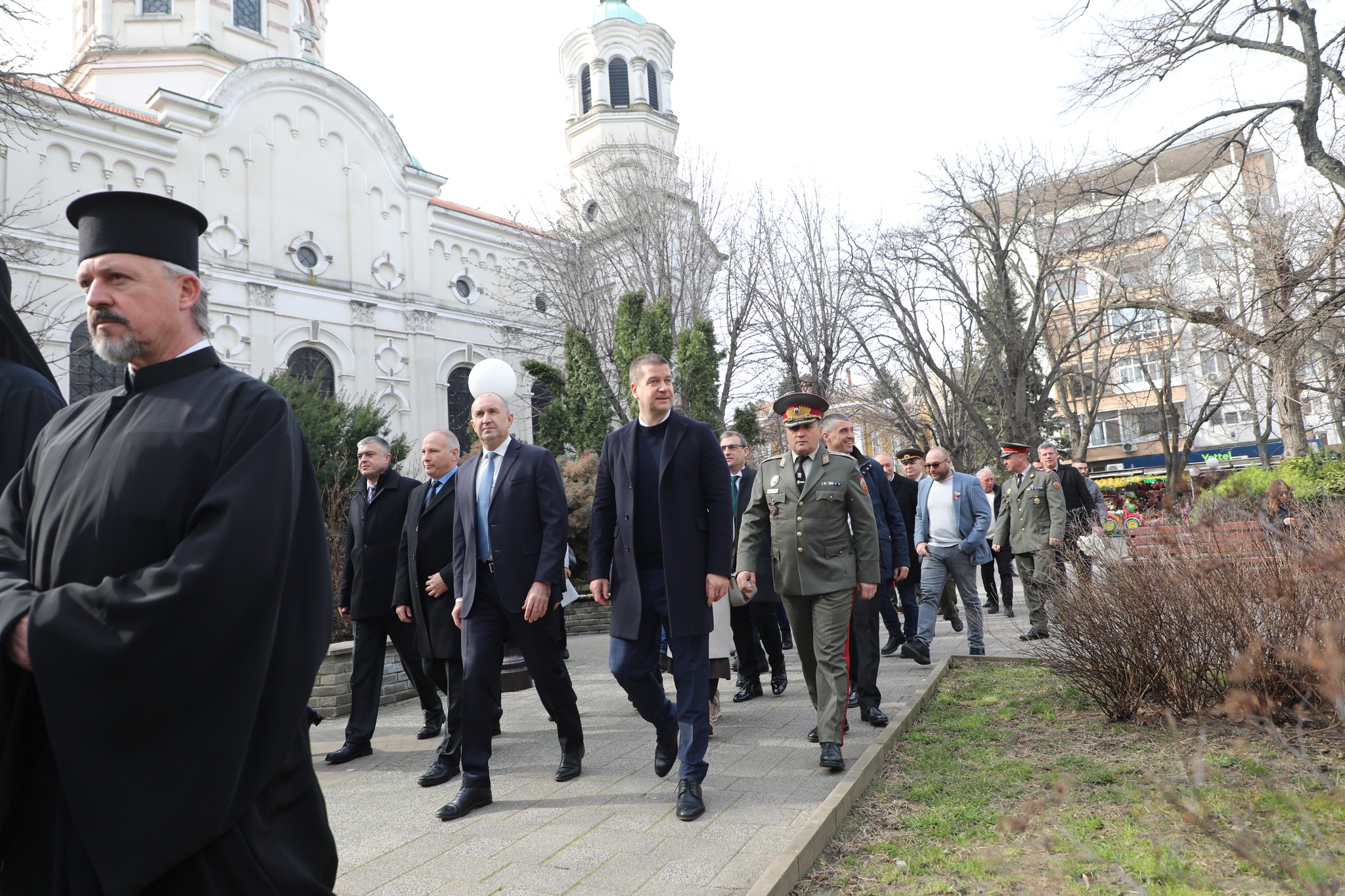 Кметът на Стара Загора остава в ГЕРБ, само празнувал с Радев