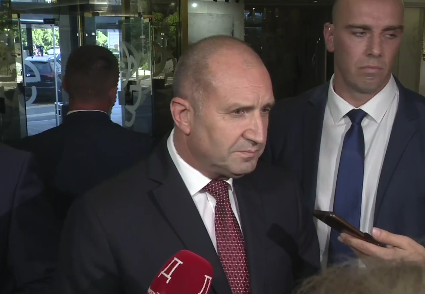 Радев сезира КС повторно за промените в Конституцията