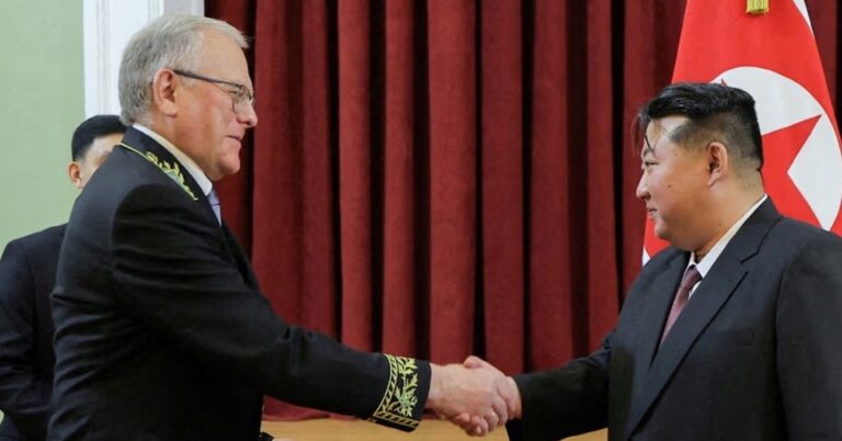 Внезапно е починал дългогодишният руски посланик в Северна Корея