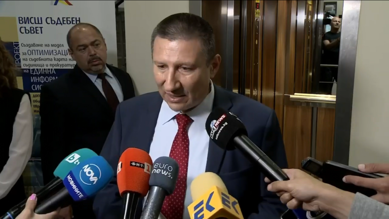 Хвалбите на ВСС за Сарафов "изненадаха" и самия него