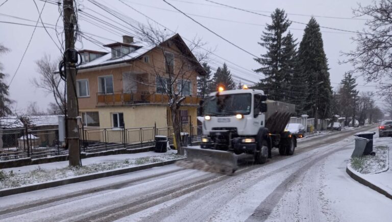 В София пътищата се обработват, възможни са временни затваряния към Витоша
