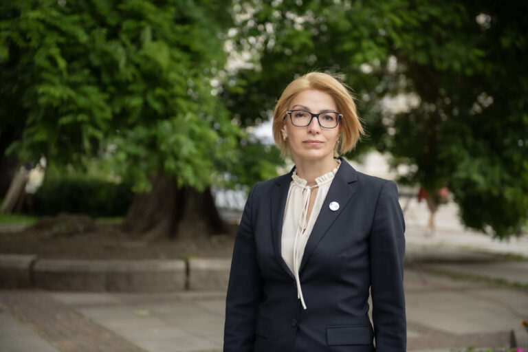 Андрей Гюров смени всички областни управители, Вяра Тодева се завръща