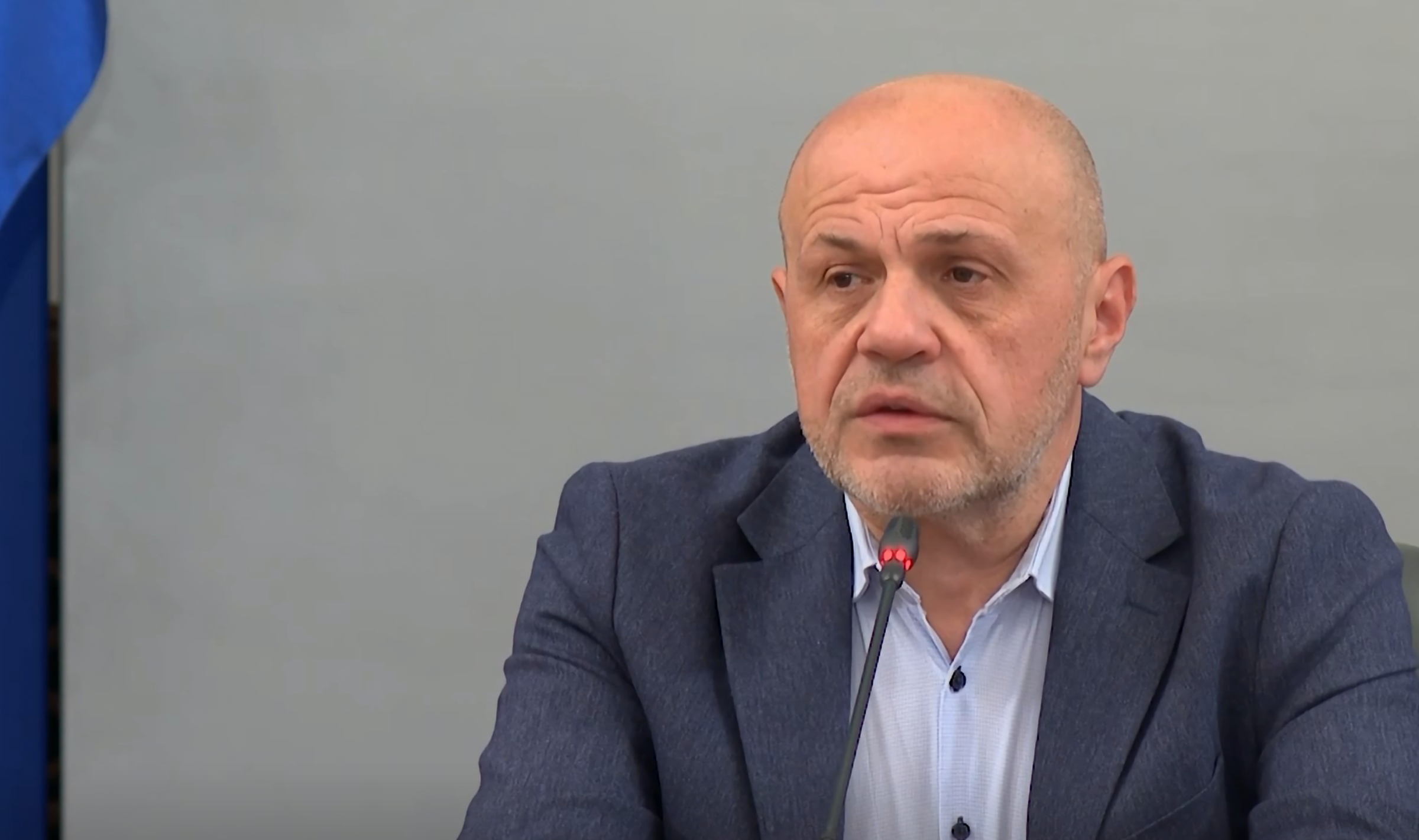 Свободният пазар на тока за бита от 1 юли се отлага