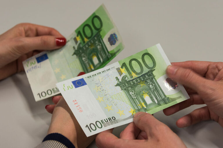 Четирима са задържани с фалшиви банкноти на стойност над 1 млн. лева