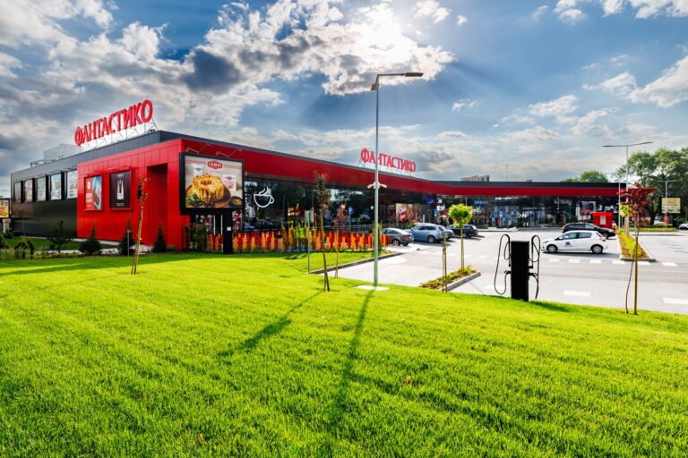 "Фантастико" и Wolt ще си партнират за първокласно и още по-достъпно пазаруване