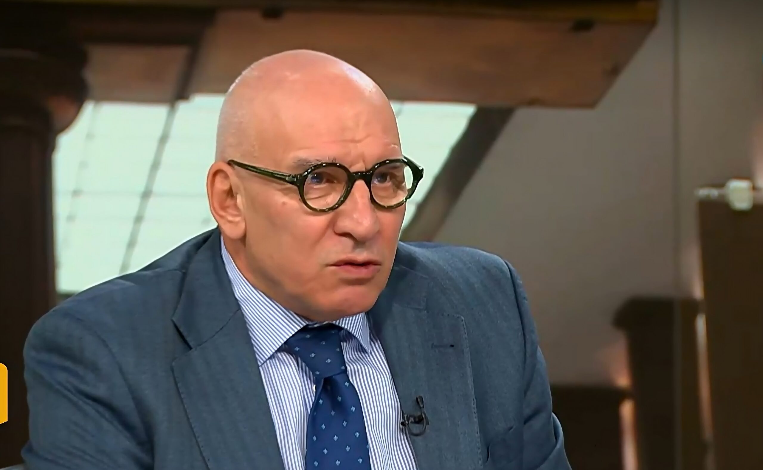 Хампарцумян: Санкциониран по "Магнитски" може да има сметка, но банката рискува