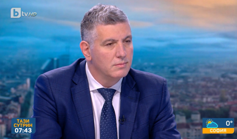 Андрей Цеков: Пеевски се обаждаше да спира договори в регионалното министерство