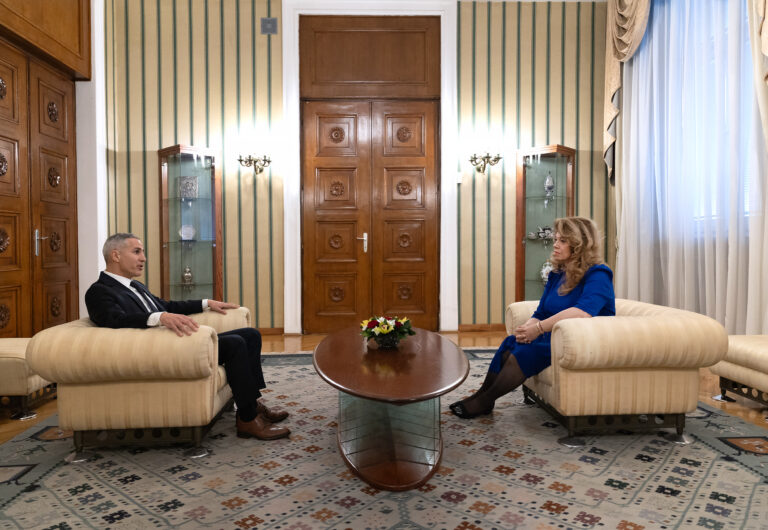 Андрей Гюров ще получи днес мандат за съставяне на служебен кабинет