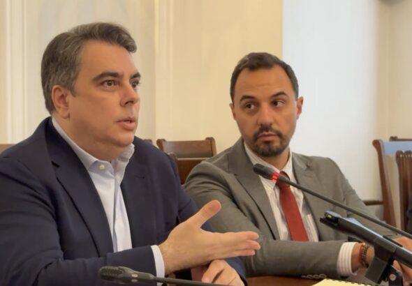 Асен Василев: Проектобюджетът за 2026 г. връща раздаването на пари към близки до властта общини