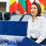Валери Айе: Румен Радев отново изолира България от Европа
