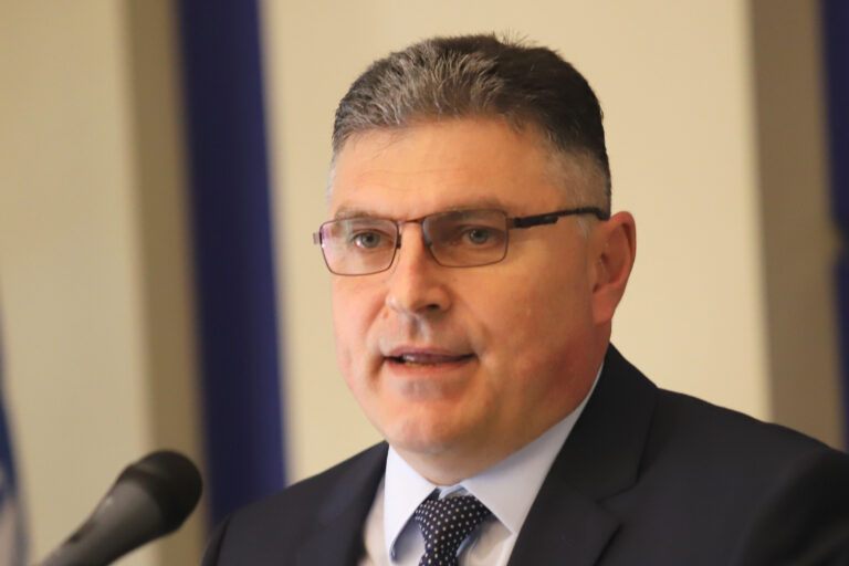 Мистерията с оставката на посланика в САЩ се задълбочава - в свой пост Панайотов изброява успехите си
