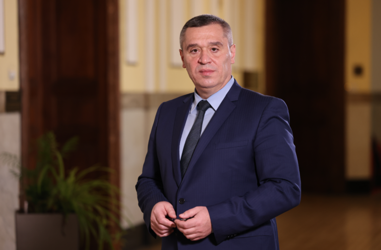 Действащ министър подкрепи "бойкота" на веригите