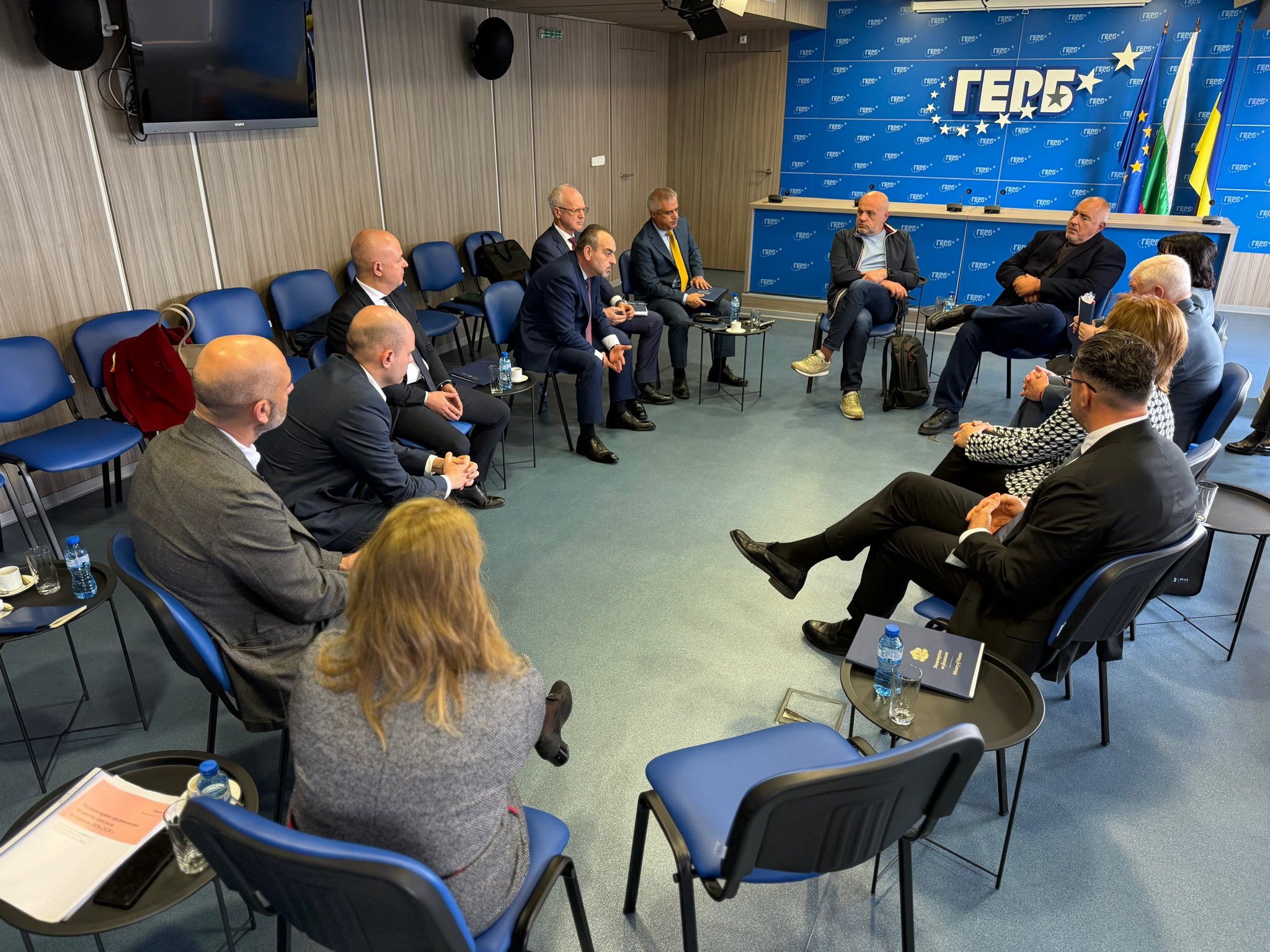 Бюджет 2026: Бойко Борисов ще преговаря със синдикатите