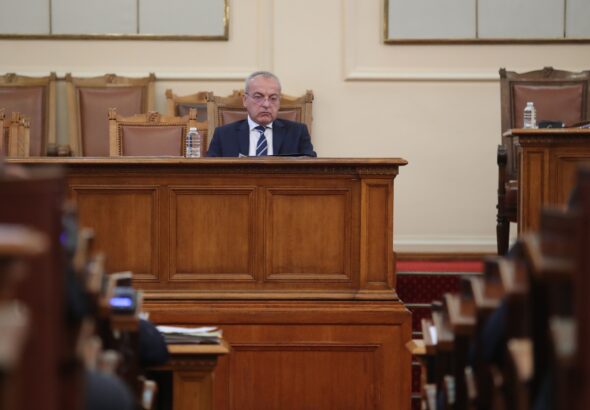 Пет месеца бюджет, три години дефицит - от нюзлетъра на Института за пазарна икономика