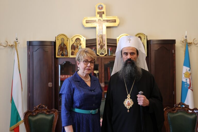 Българската православна църква може да е извършвала шпионаж в полза на Русия, смята районната прокуратура в София