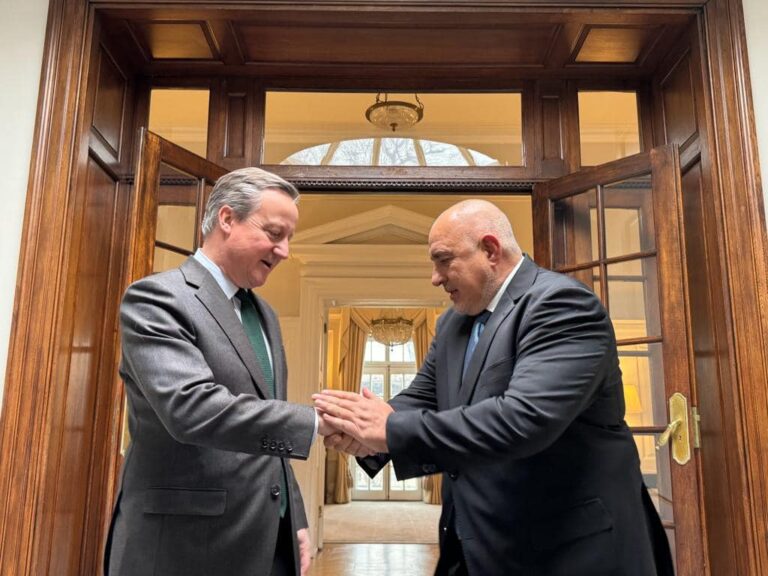 Британското посолство отговори на Борисов: "Санкциите остават в сила"