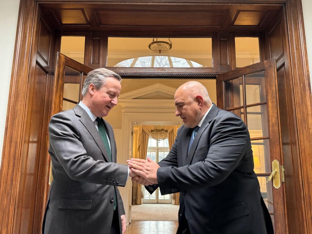 Британското посолство отговори на Борисов: "Санкциите остават в сила"