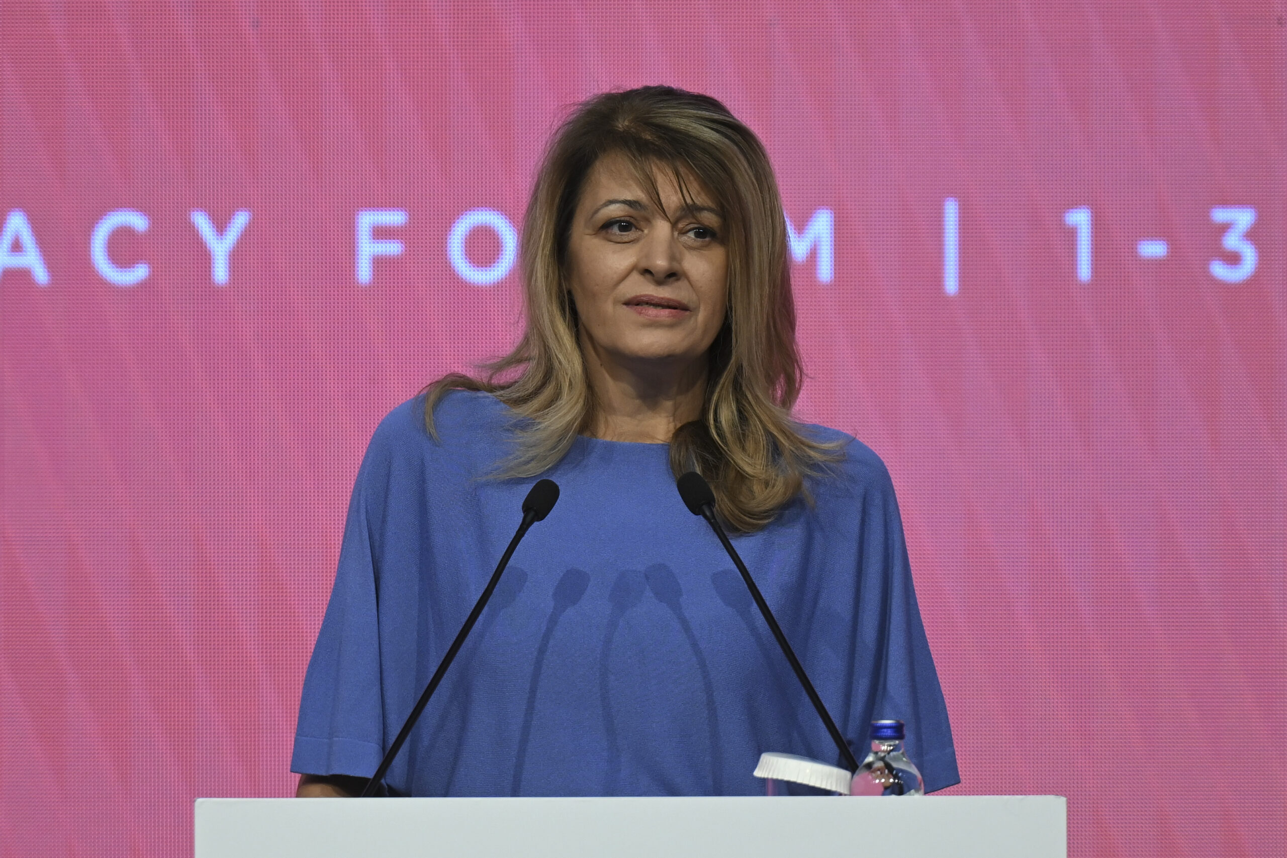 Десислава Радева се разграничи от проекта на Румен Радев и "онзи, чието име не бива да се споменава"