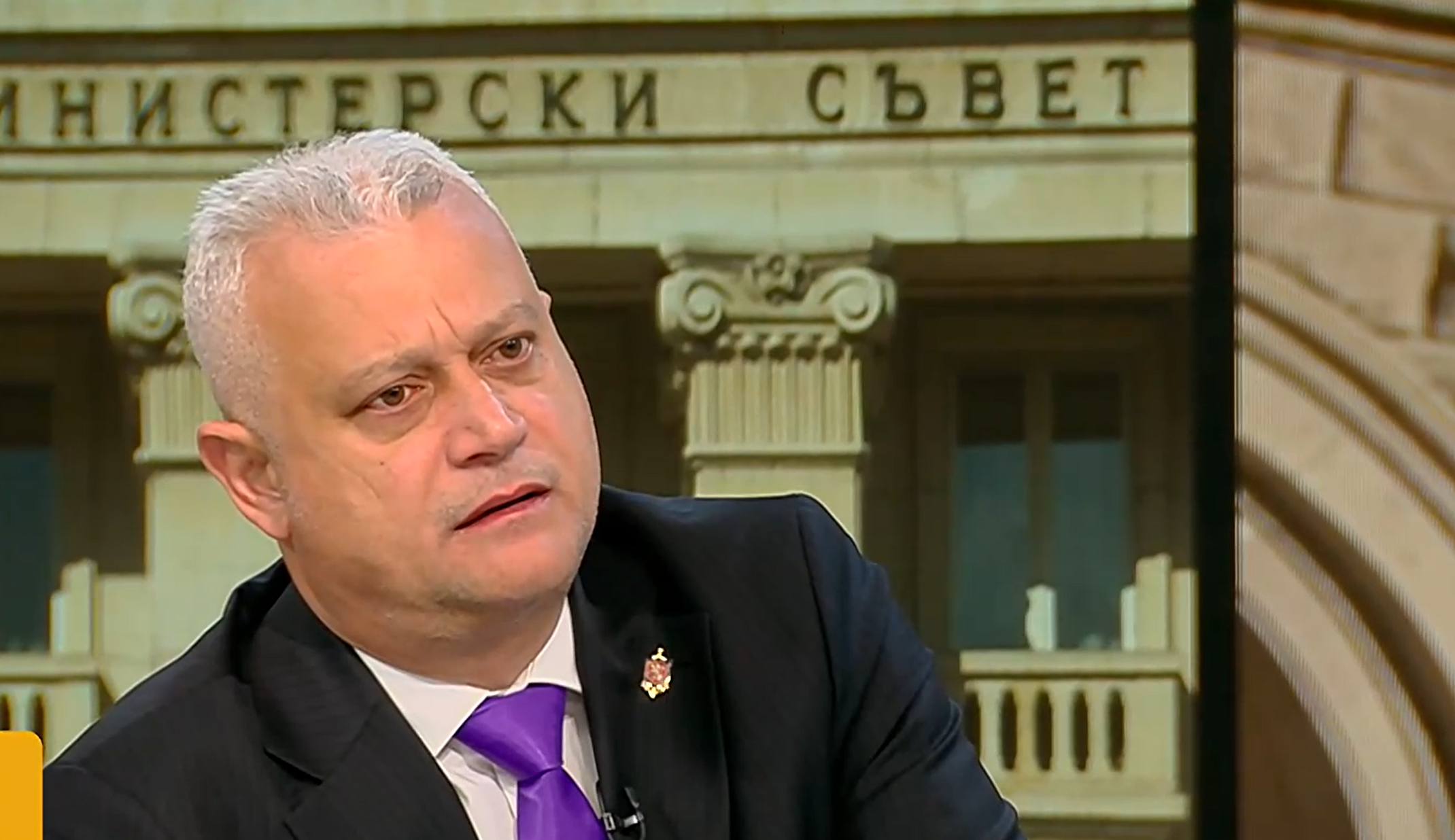 Собственикът на камиона, блокирал тунел на "Хемус", е политически активист