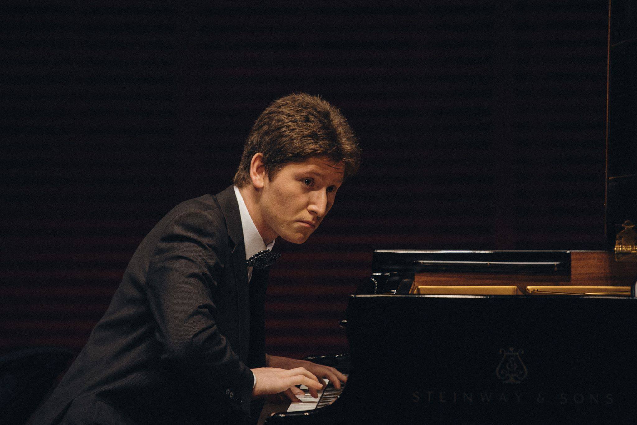Пианистът Емануил Иванов: Голямото предизвикателство е музиката да звучи сякаш за първи път