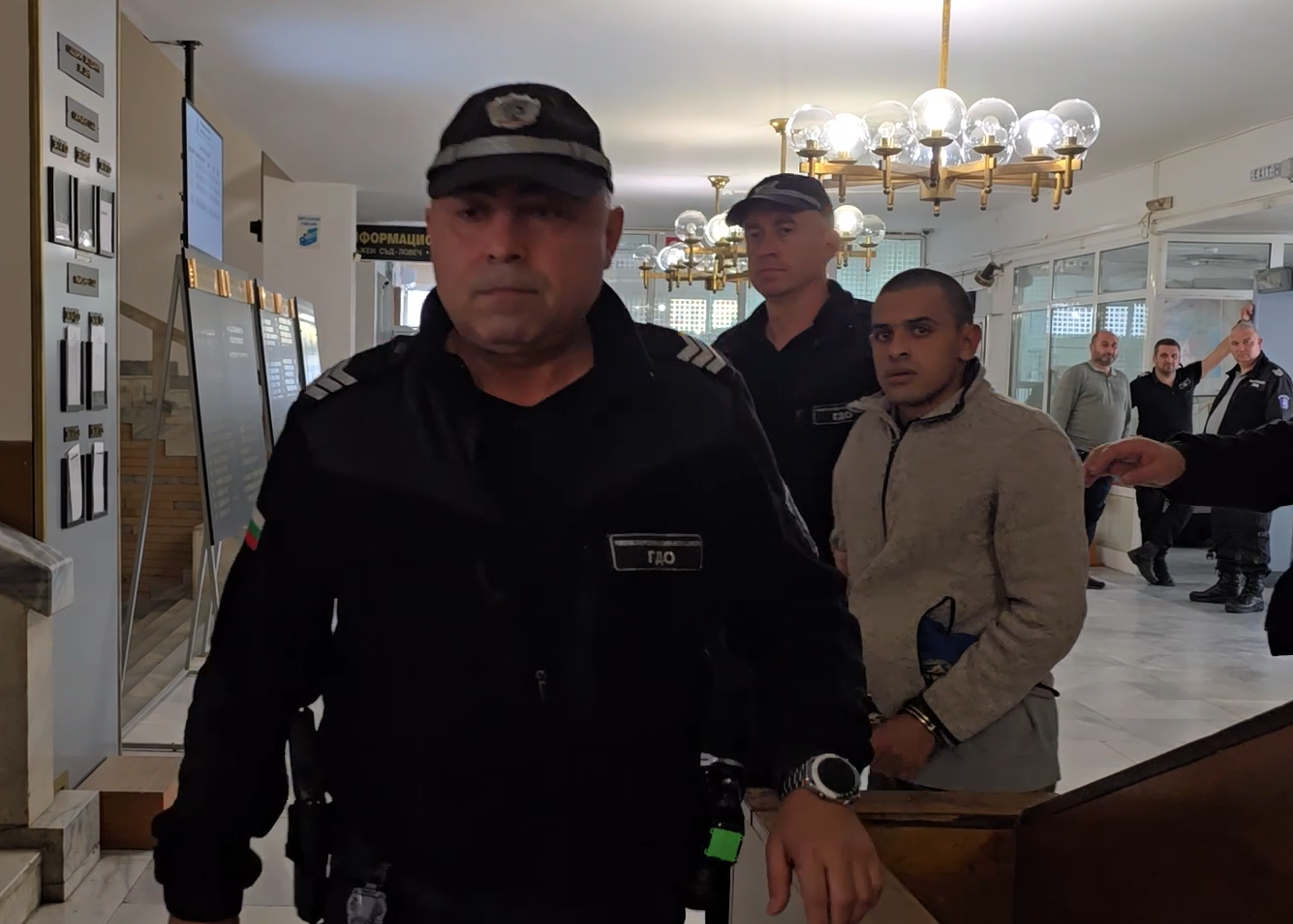 Съдът постанови 10 месеца затвор за един от избягалите затворници в Ловеч