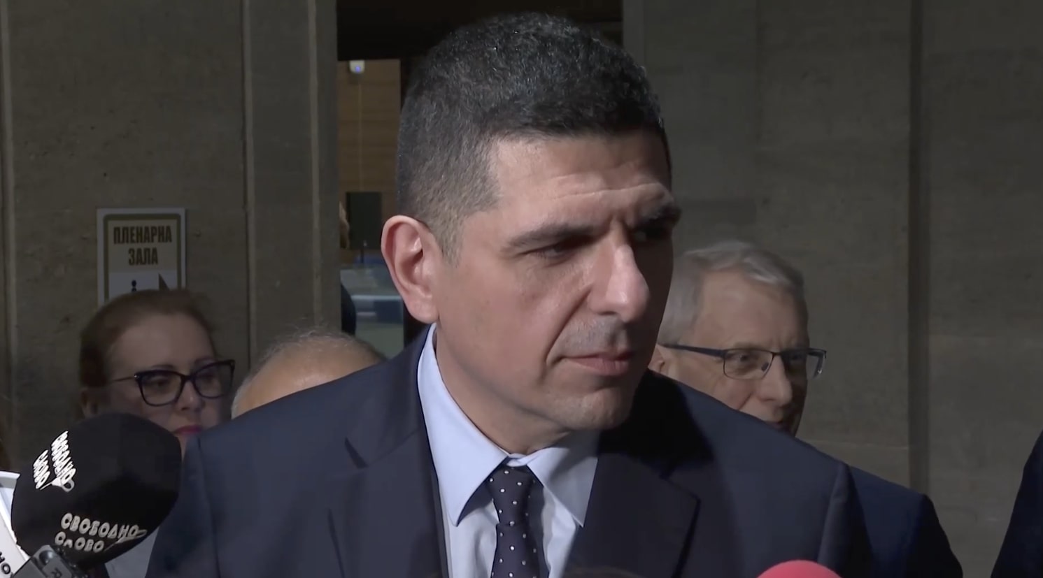 Мирчев: Пеевски се подписваше под нашите предложения за Украйна, за да излезе от „Магнитски“