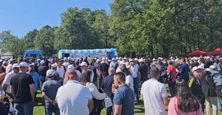 ДПС "Ново начало" пусна руска музика на събор за Възродителния процес, Доган ще прави алтернативен митинг