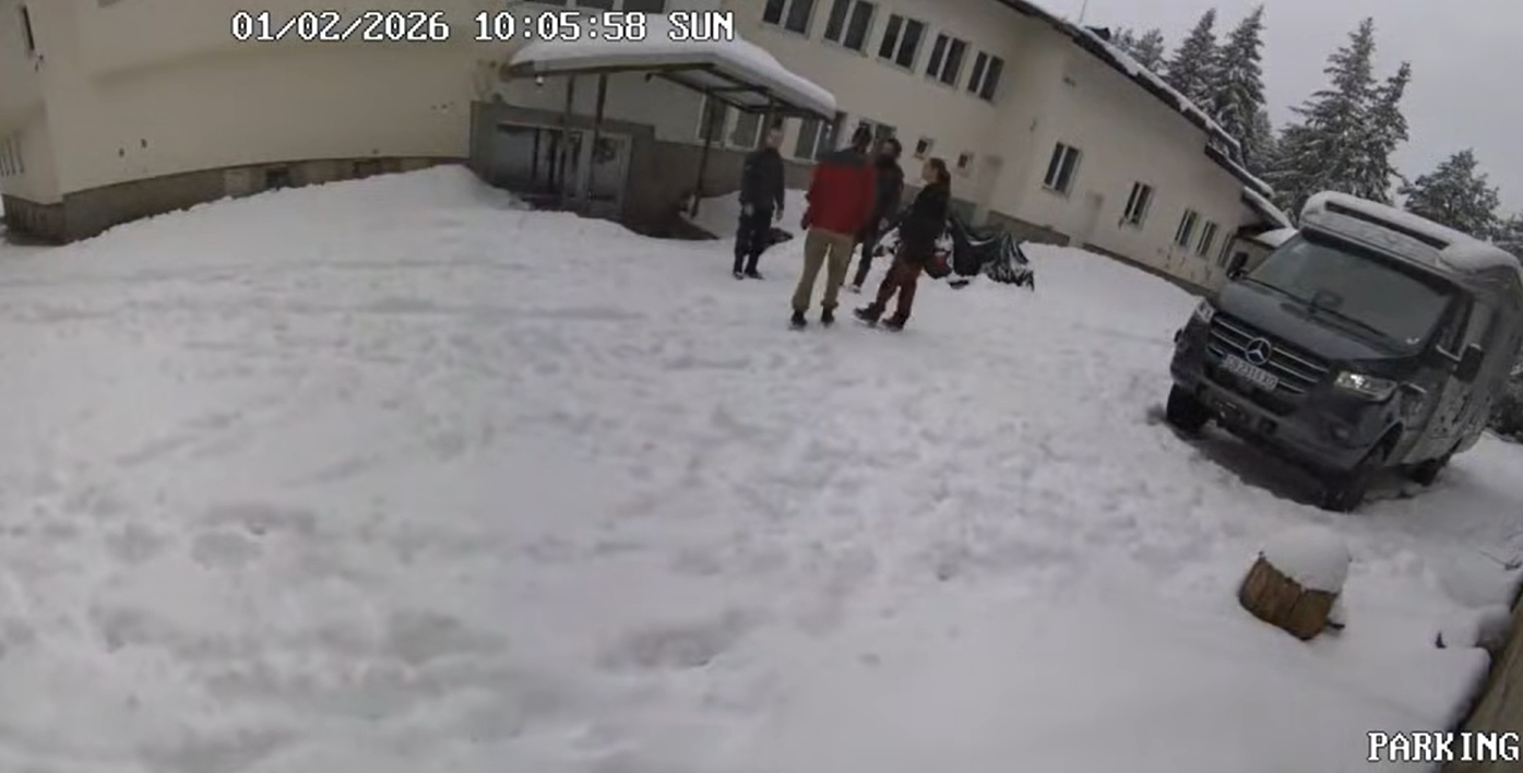 Месец по-късно роднините вече могат да погребат загиналите, открити край Околчица