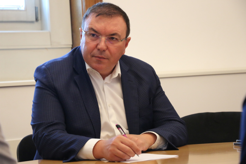 ГЕРБ заплаши да свали двама министри от БСП и ИТН, ако не уволнят местни кадри във Велико Търново