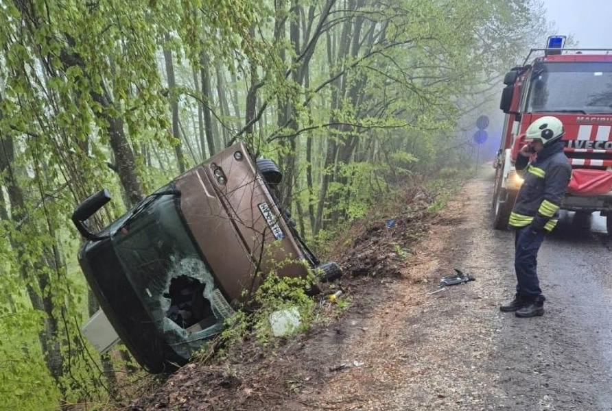 Автобус потегли сам на заден ход край Малко Търново – двама души са загинали, 16 са ранени