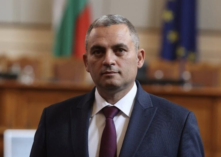 Депутат с 2 обвинения напуска групата на Доган – Марио Рангелов става "независим"