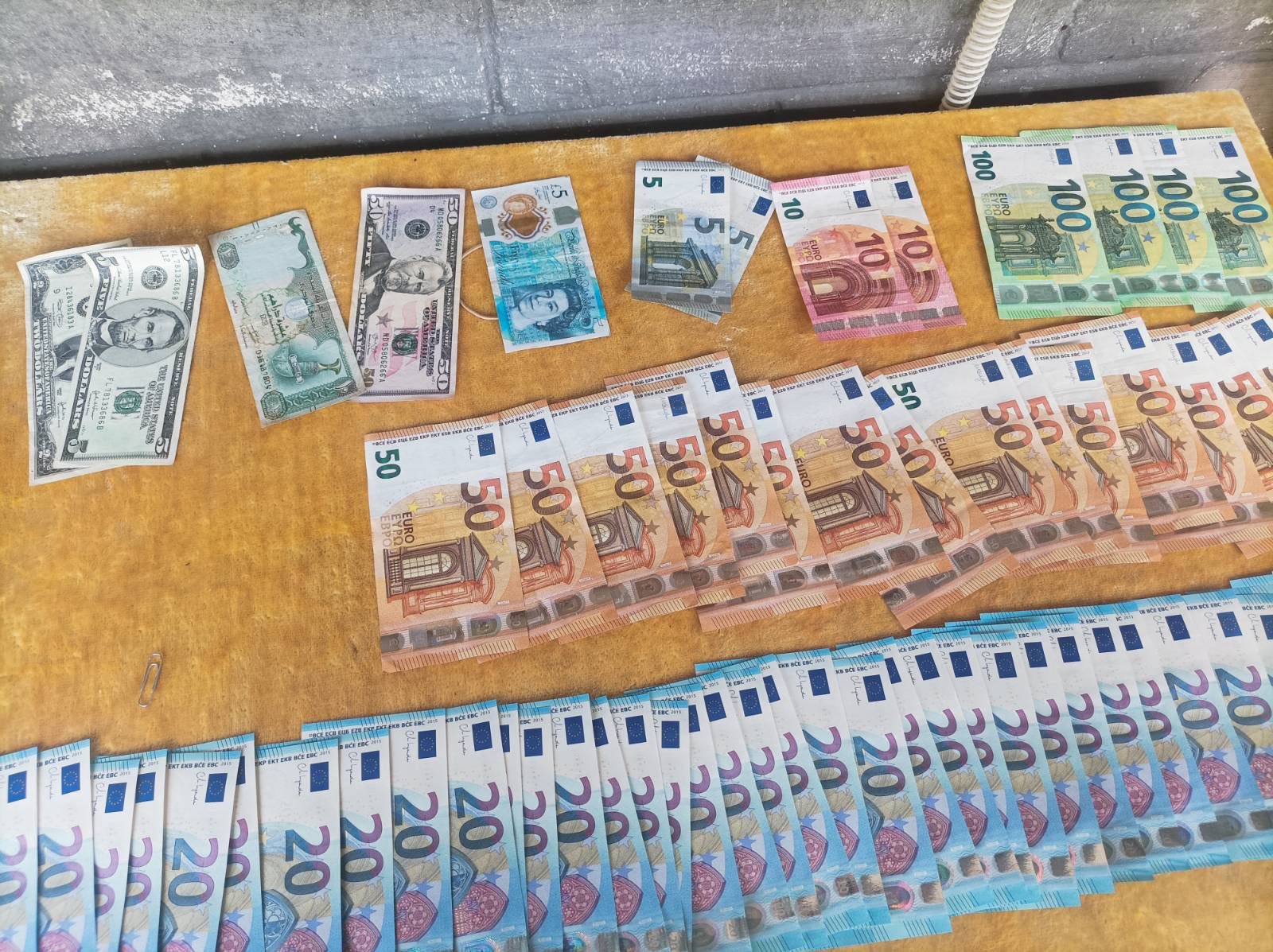 Мащабна полицейска акция срещу купения вот в София - 24 души са задържани