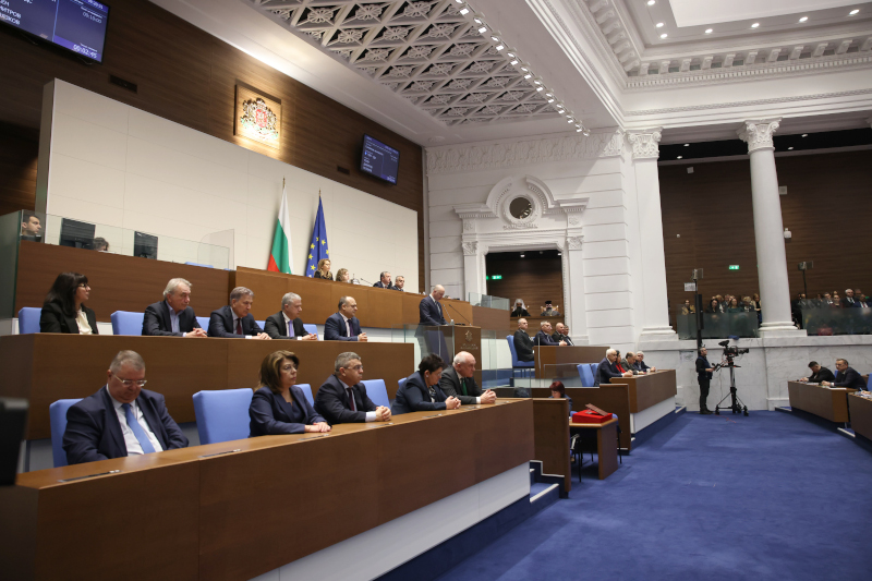 13 нови депутати влизат в парламента. Вижте кои сменят министрите